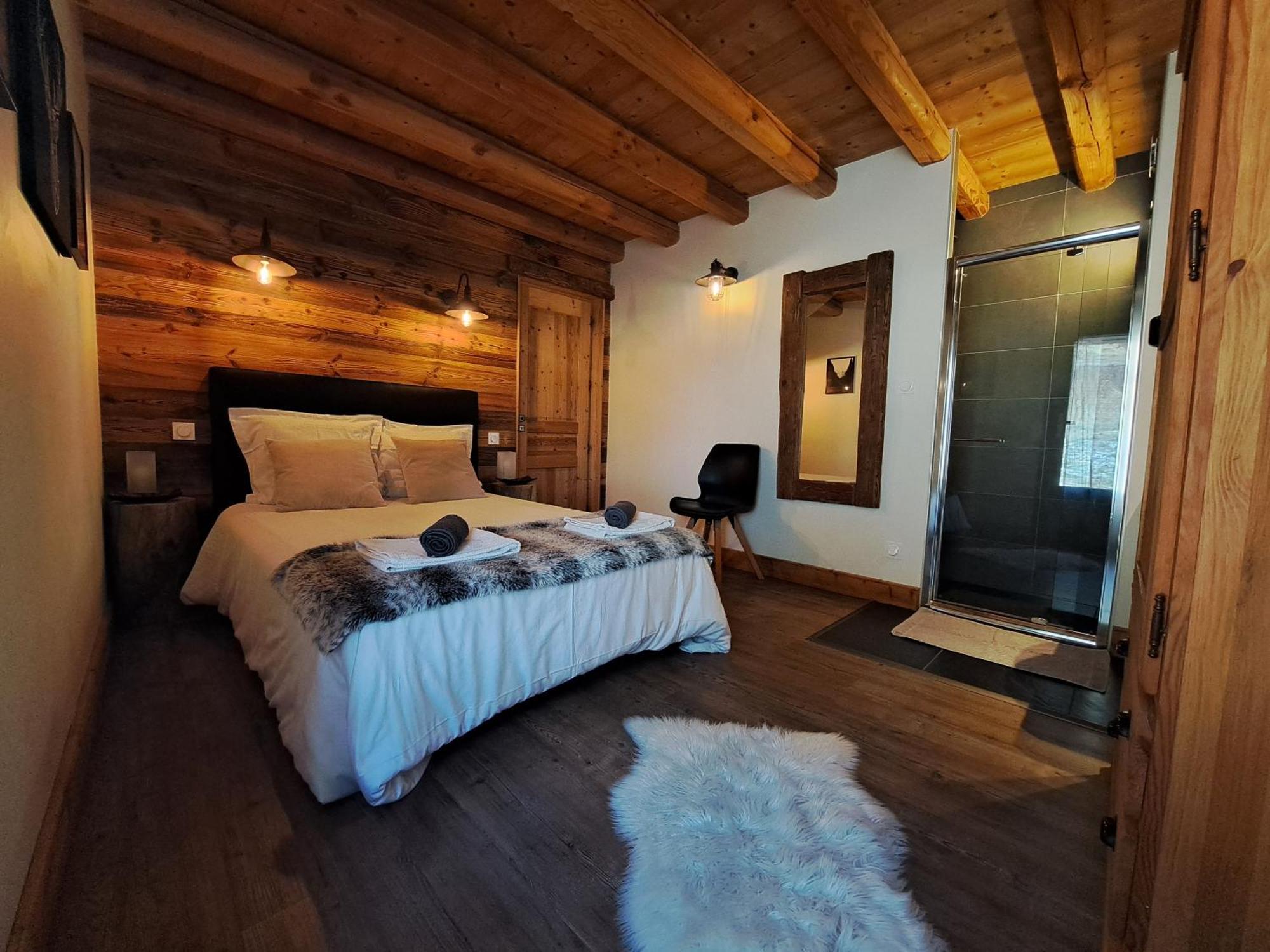 Chalet Augustin Villa วูจานีย์ ภายนอก รูปภาพ