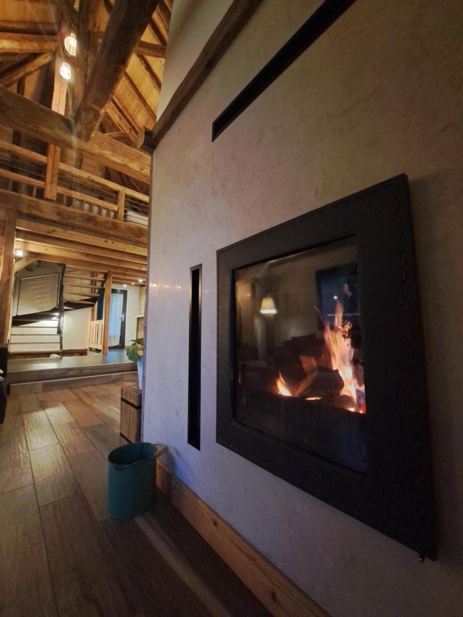 Chalet Augustin Villa วูจานีย์ ภายนอก รูปภาพ